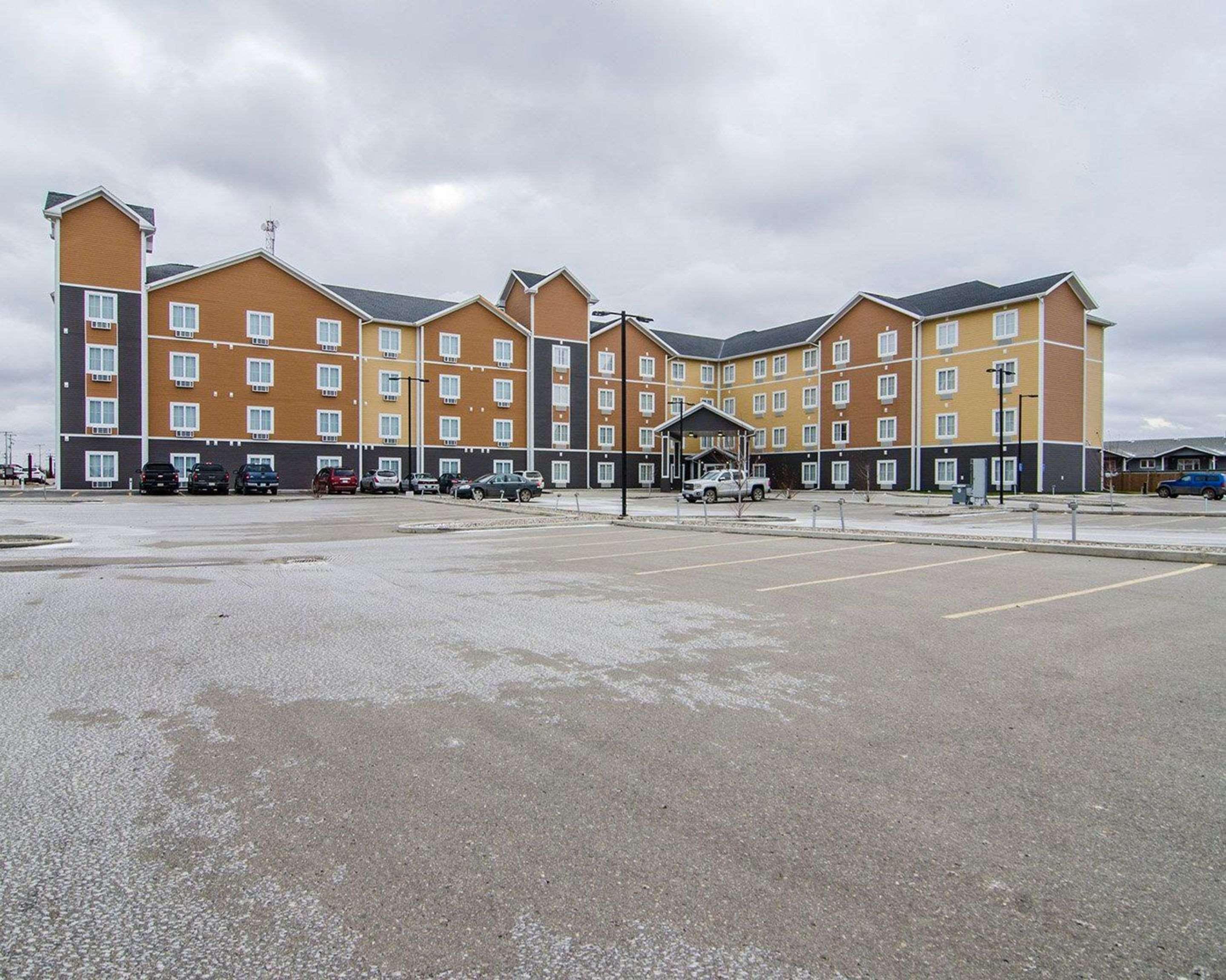 Quality Inn & Suites Estevan Zewnętrze zdjęcie