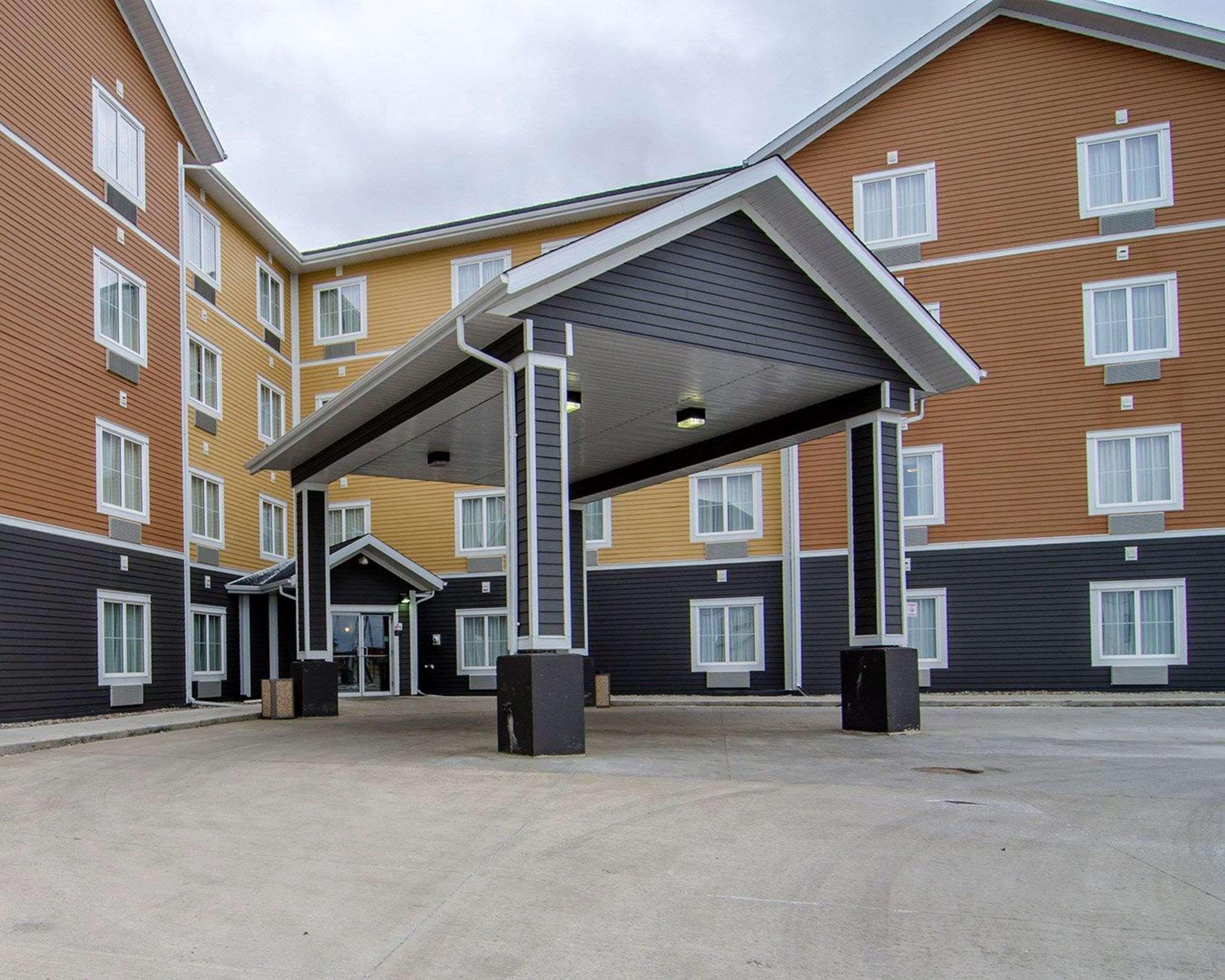 Quality Inn & Suites Estevan Zewnętrze zdjęcie
