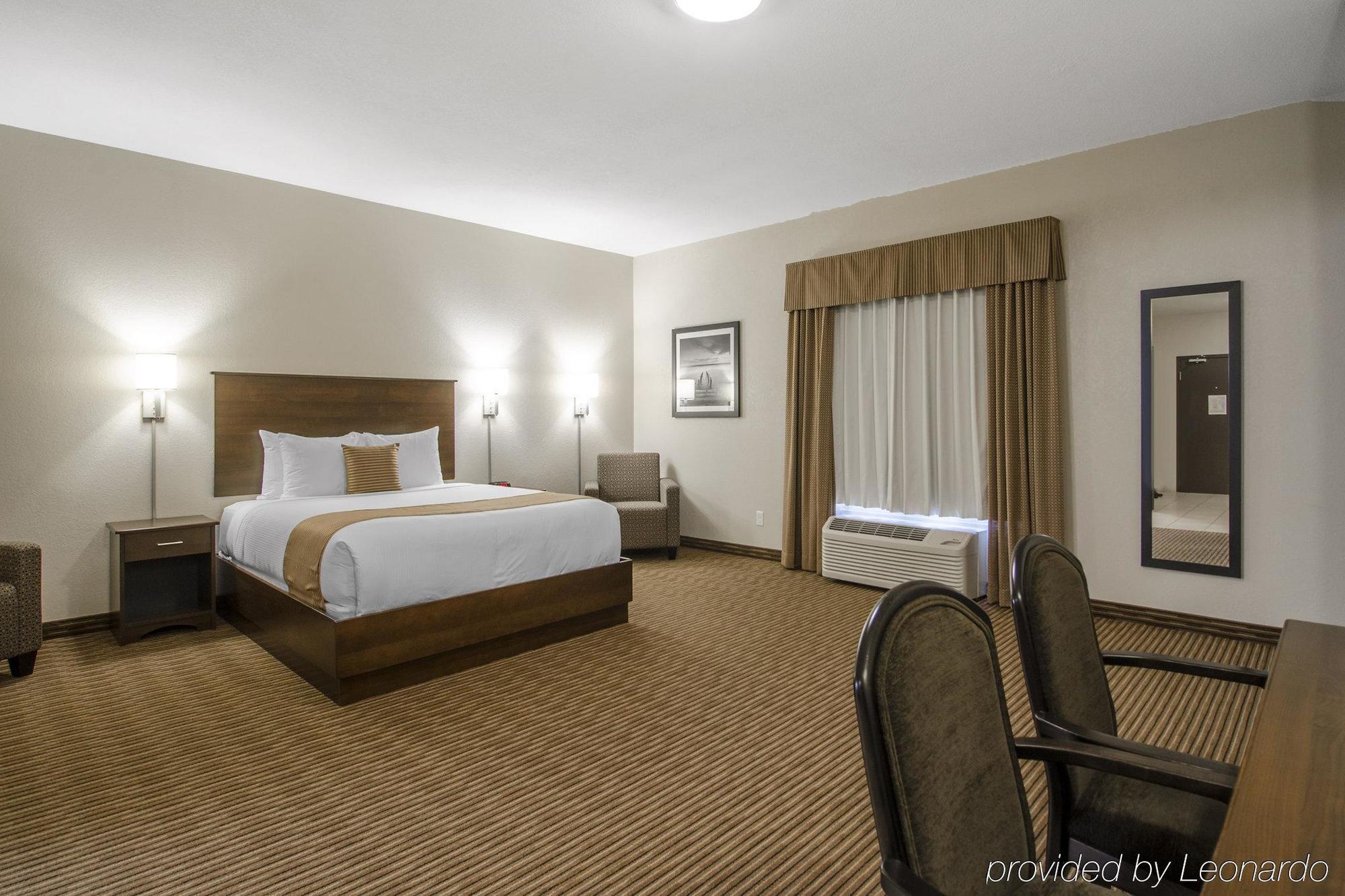 Quality Inn & Suites Estevan Zewnętrze zdjęcie